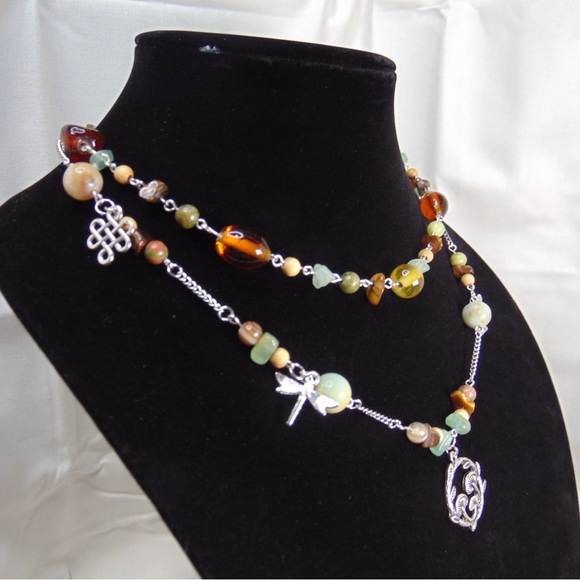 Handmade necklace 🤎💚 - Picture 3 of 3